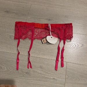 NWT Mimi Holiday Garter Belt